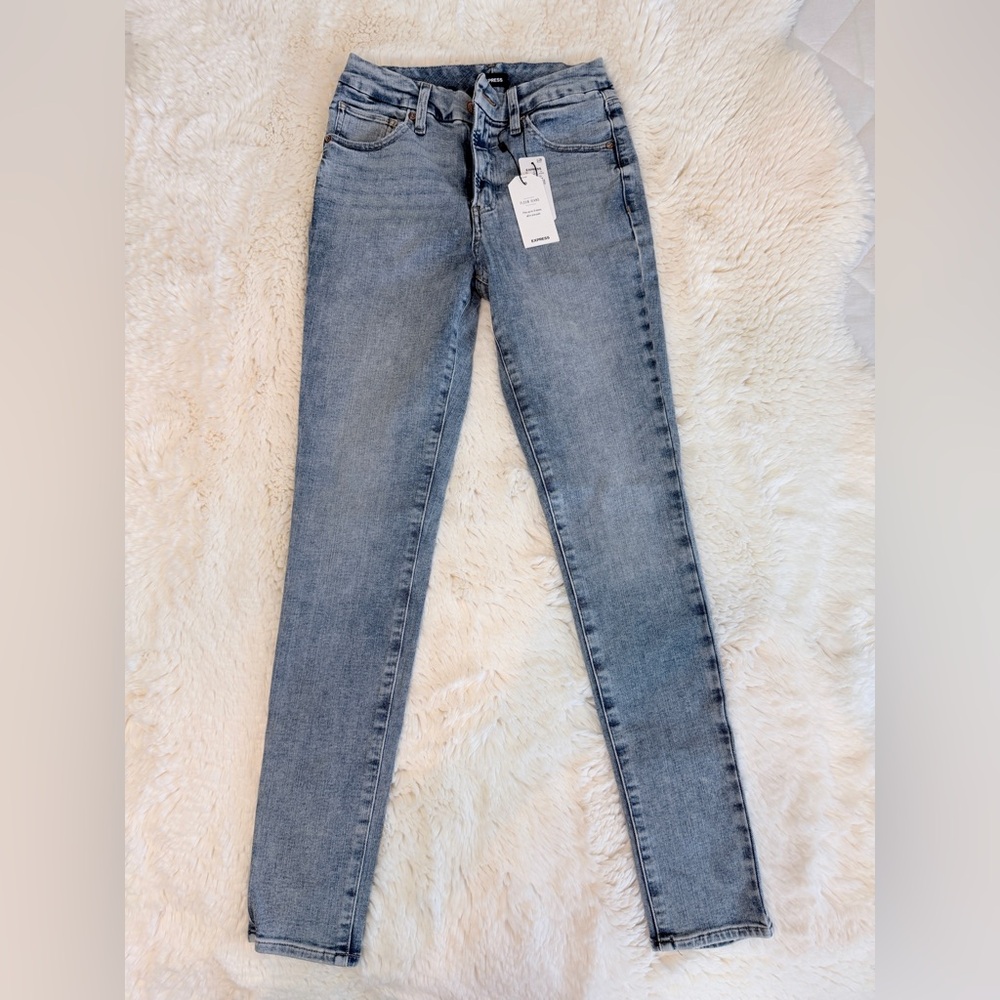 Express Flexx Women's Blue Jeans
